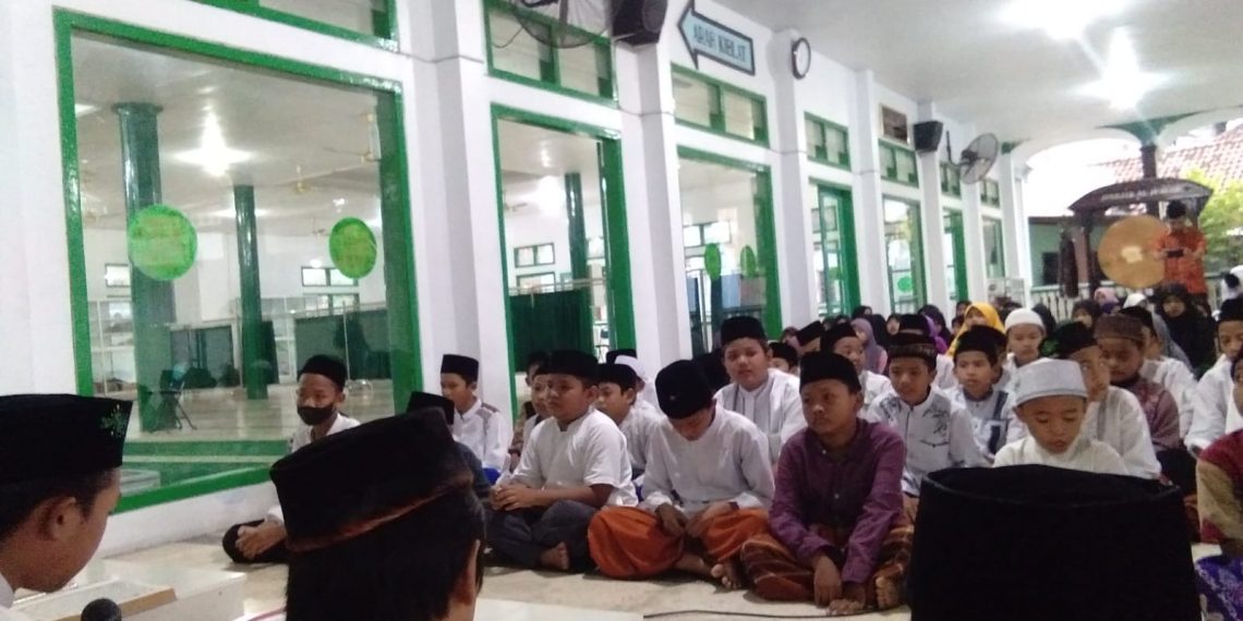 Jam’iyah Tadarrus Al Qur’an Menggelar Safari Ramadan Di Masjid Dusun Tempel