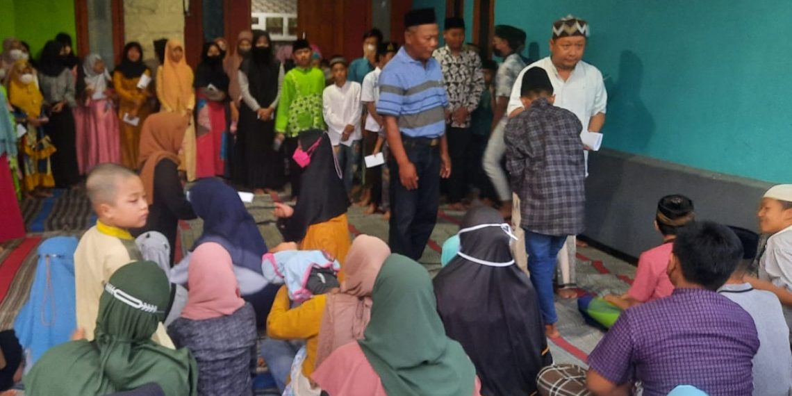 Bupati LIRA Sidoarjo Santuni dan Ajak Ratusan Anak Yatim Buka Puasa Bersama