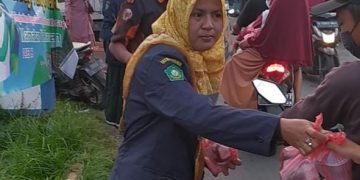 Akhir Bulan Ramadhan, Kartarcam Tanggulangin Gelar Buka Puasa Bersama dan Bagi-bagi Takjil