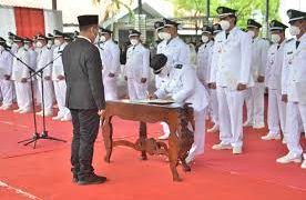 Bupati Gresik Lantik 47 Kades Terpilih, Minta Cepat Sinergikan dengan Program Pemda