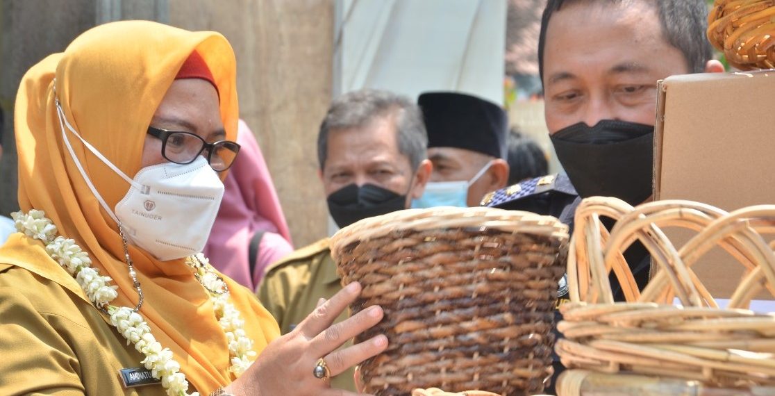 Lagi, Produk UMKM Gresik Tembus Pasar Ekspor, Produk Rotan ke Jepang, Frozen Food ke Malaysia