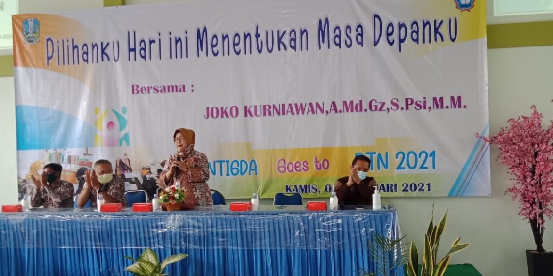 SMA N 3 Sidoarjo Berhasil Mengantarkan 7 Siswanya Diterima Fakultas Kedokteran PTN