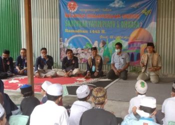 Relawan Kemanusiaan Gresik Santuni Anak Yatim dan Duafa