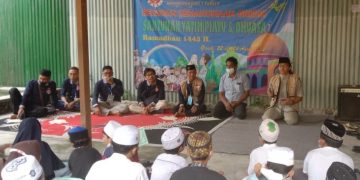 Relawan Kemanusiaan Gresik Santuni Anak Yatim dan Duafa