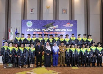 Wakil Bupati Gresik Berharap Wisudawan SD Irada Ber-Akhlaqul Karimah