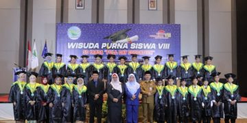 Wakil Bupati Gresik Berharap Wisudawan SD Irada Ber-Akhlaqul Karimah