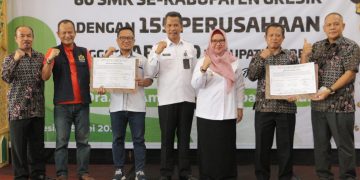 Bu Min Tanda Tangani PKS 60 SMK Se-Kabupaten Gresik dengan 155 Perusahaan Anggota Apindo