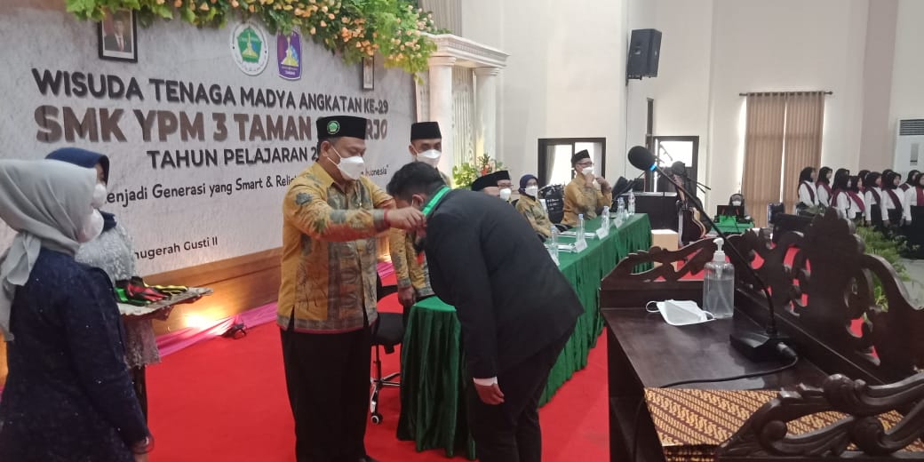 Kepala SMK YPM 3 Taman: Kemajuan Teknologi Harus Berpegang Teguh Terhadap Tali Agama