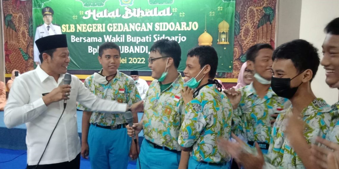 Wakil Bupati Sidoarjo Beri Motivasi Siswa dan Siap Support SLB Negeri Gedangan