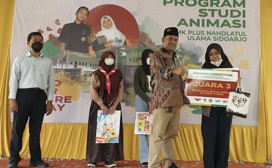 SMP Sidoarjo Dominasi Menangkan Drawing Competition 2022 SMK Plus NU Sidoarjo