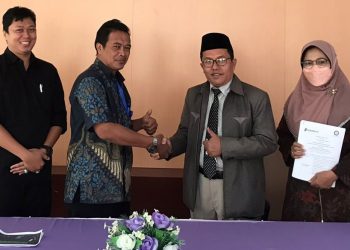 Siap Dampingi Mahasiswa Magang, Radar Jatim Teken PKS dengan FAH UIN Sunan Ampel