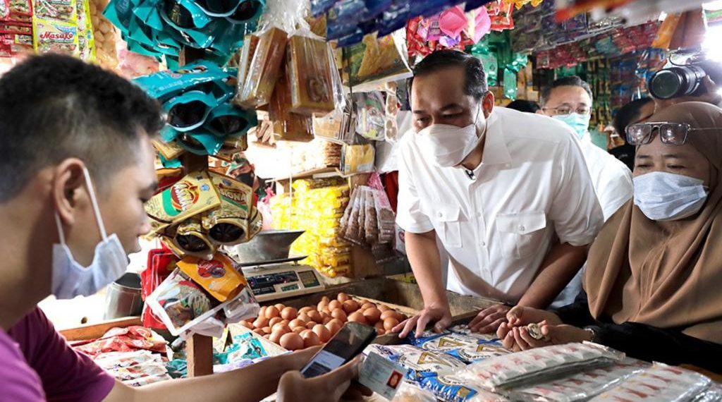 Distribusi Migor Rakyat Pakai Aplikasi, Mendag Lutfi Pastikan Program Tepat Sasaran
