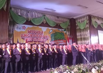 Prosesi Wisuda SDIT Al Ibrah Gresik, Dari Teaterikal Cinta Lingkungan hingga Penghargaan Penghafal Al Quran