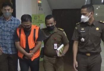 Kejari Gresik Tetapkan 2 Tersangka Korupsi Rp 3,5 Miliar di Pegadaian Tambak, Bawean