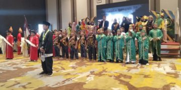 Kakan Kemenag Gresik Apresiasi Digitalisasi di MINU Tratee Putera saat Wisuda Ke-74