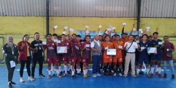 SMK Kal-1 Juarai Turnamen Futsal STIAMAK Surabaya