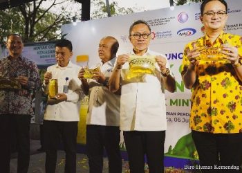 Mendag Zulhas Luncurkan Migor MINYAKITA Rp 14 Ribu/Liter