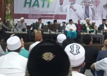 Masjid Agung Gresik Batalkan Konser Langit yang Hadirkan Hanan Attaki
