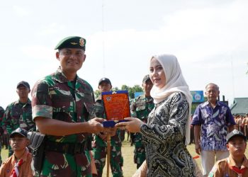 Siswa SMK Krian 1 Digembleng Kedisiplinan di Yonif Para Raider 503 Mayangkara