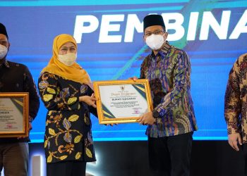 Bupati Sidoarjo Dinobatkan Sebagai Kepala Daerah Pembina Koperasi Terbaik