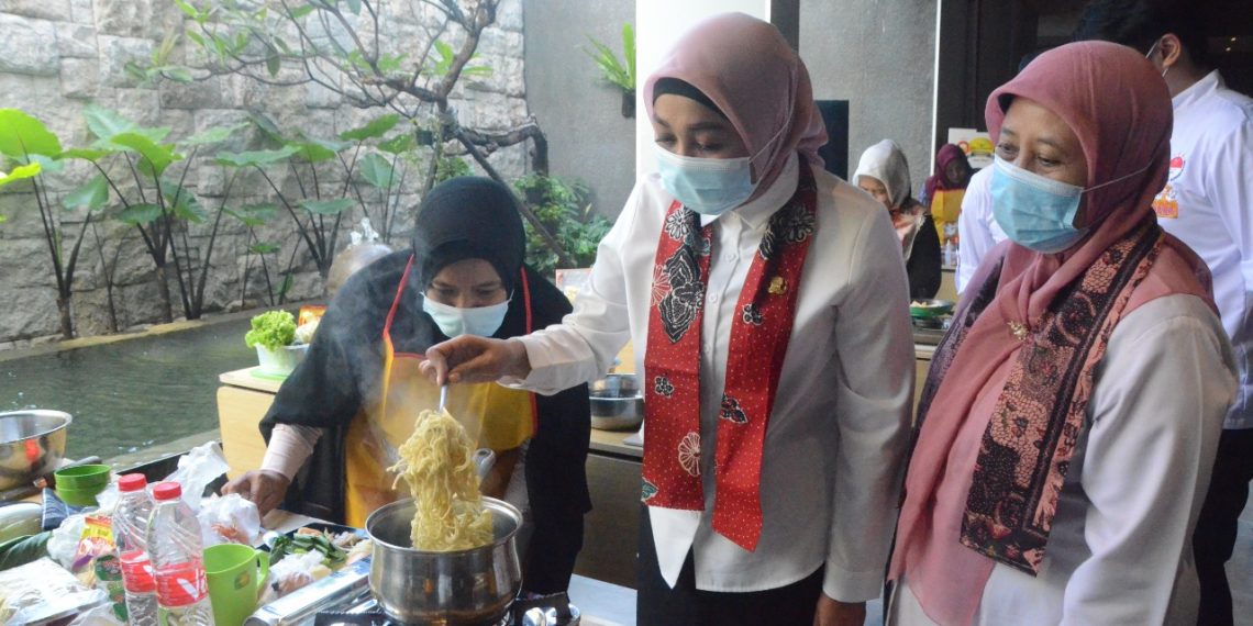 Ketua GOW Sriatun Subandi Buka Roadshow Noodlepreneur Kembangkan Kuliner Lokal