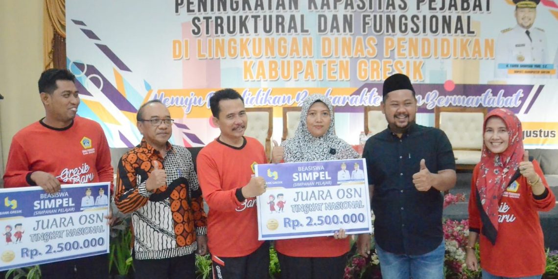 Berikan Arahan Bimtek Dispendik, Bupati Gresik Inginkan Reformasi Birokrasi