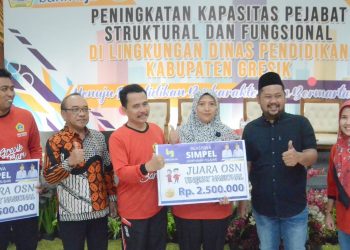 Berikan Arahan Bimtek Dispendik, Bupati Gresik Inginkan Reformasi Birokrasi