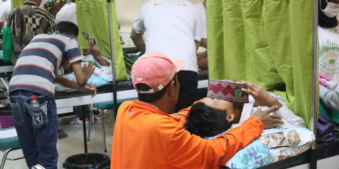 131 Peserta Ikuti Khitanan Massal Pegadaian Kanwil XII Surabaya