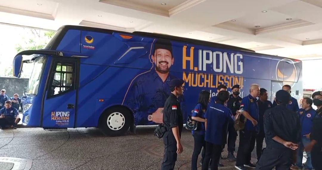 Serius Hadapi Pileg 2024, H. Ipong Sediakan Layanan Bus Gratis Untuk Warga Surabaya dan Sidoarjo