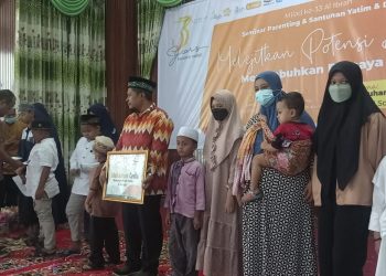 Semarak Milad ke-33 Yayasan Al Ibrah, dari Lomba Balap Bakiak, Futsal Bersarung, Seminar Parenting, hingga Santunan Yatim-Dhuafa