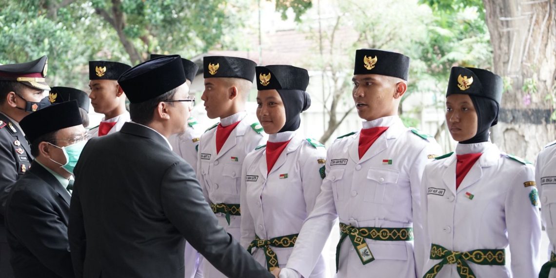 Bupati Sidoarjo Kukuhkan Paskibra 2022