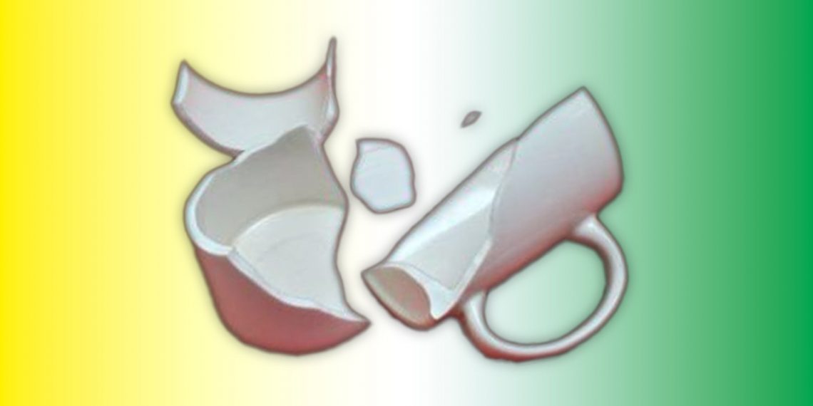 Ketua Fraksi Diganti, Pendopo-Golkar Pecah Kongsi?