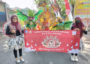 Peringatan HUT RI ke 77 Jadi Ajang Kreativitas Keluarga Besar SMKN 2 Buduran