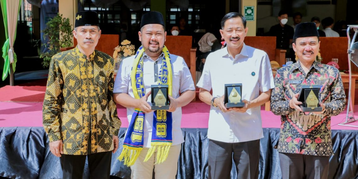 Selamatkan Generasi Muda, Bupati Gresik Turun Langsung Kampanyekan ‘War on Drugs’