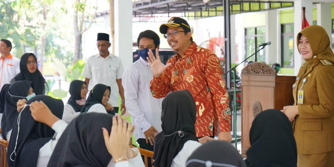 Bupati Muhdlor Buka Pelatihan Pastry dan Spa Reflexologi