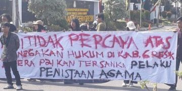 Gelar Aksi Mosi Tak Percaya, HMI Gresik Geruduk Kejari, Pertanyakan Penanganan Pria Nikahi Kambing
