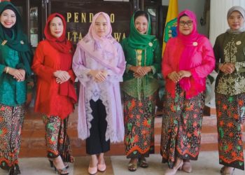 Komunitas KKI DPC Sidoarjo Ajak Semua Perempuan Kembali  Berkebaya