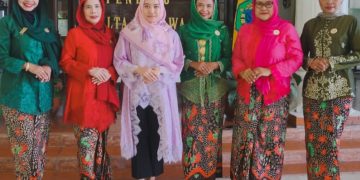 Komunitas KKI DPC Sidoarjo Ajak Semua Perempuan Kembali  Berkebaya