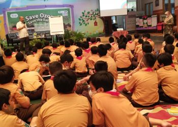 Peringati Hari Ozon SD Al Muslim Sidoarjo Lakukan Uji Emisi