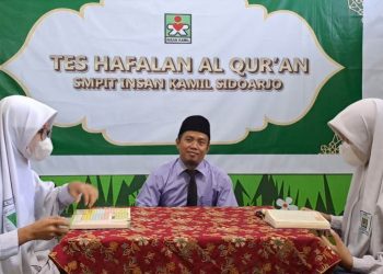 Melihat Perjuangan Dua Siswi SMP IT Insan Kamil Berhasil Menghafal Al Quran 30 Juz