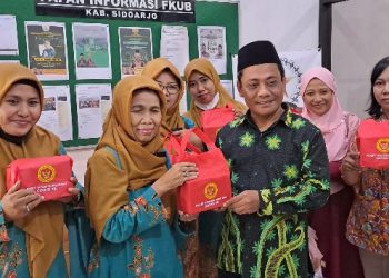 FKUB Bantu Percepatan Pemulihan Daya Imun Masyarakat Dengan Berbagi Vitamin