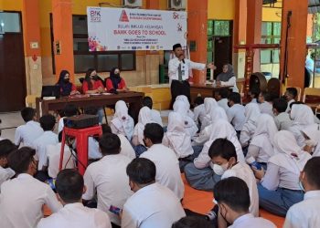 BPR Buduran Deltapurnama Lakukan Bank Goes To School ke Siswa SMP-SMK Sepuluh Nopember