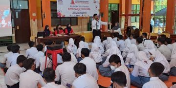 BPR Buduran Deltapurnama Lakukan Bank Goes To School ke Siswa SMP-SMK Sepuluh Nopember
