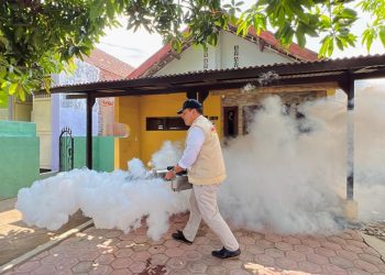Warga Larangan Wadul Terserang DBD, BHS Langsung Gelar Fogging