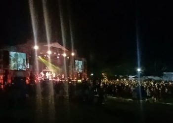 Konser Farel Pulang Kampung di Srono Sepi Penonton