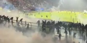 Tragedi Kemanusiaan Kanjuruhan Malang, FIFA Ternyata Larang Penggunaan Gas Air Mata di Stadion