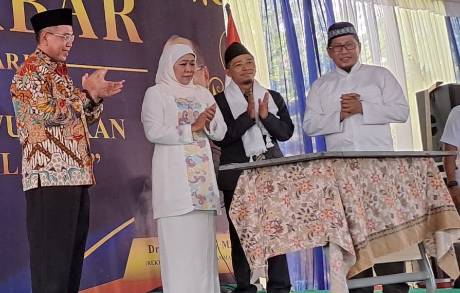 Gubernur Khofifah Sampaikan Empat Hal Saat Resmikan Asrama Ponpes Al-Fattah Sidoarjo