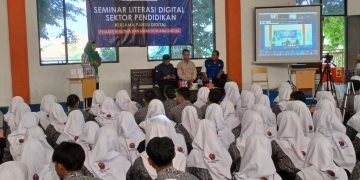 Siswa SMK Sepuluh Nopember Dibekali Etika Digital Dalam Ber Media Sosial