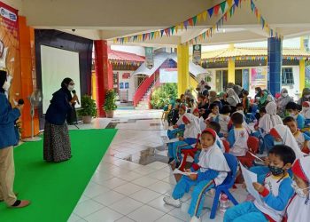 KB-TK Al Muslim Gandeng FKM Unair Rayakan Hari Cuci Tangan Sedunia