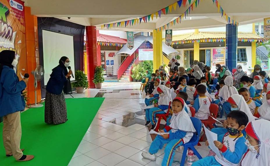 KB-TK Al Muslim Gandeng FKM Unair Rayakan Hari Cuci Tangan Sedunia